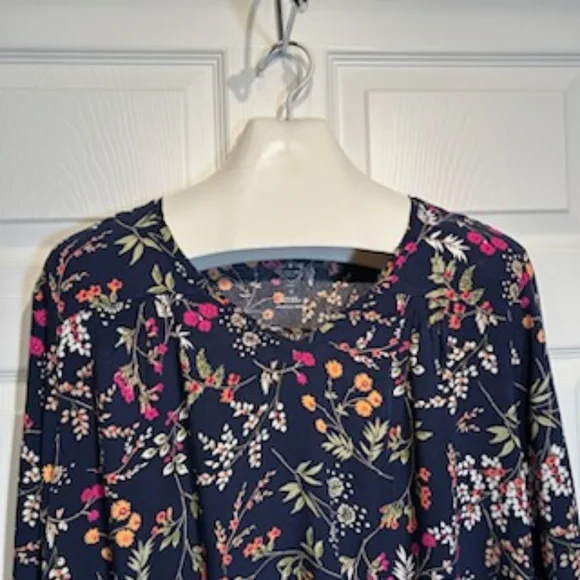 St Johns Bay Floral Pattern Blouse, 1X - Picture 2 of 8